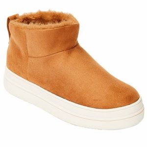 Suede Water Resistant Ankle Booties 🤎🤎